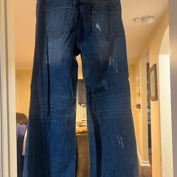 Uniq By Litz - Picture 2 of 3